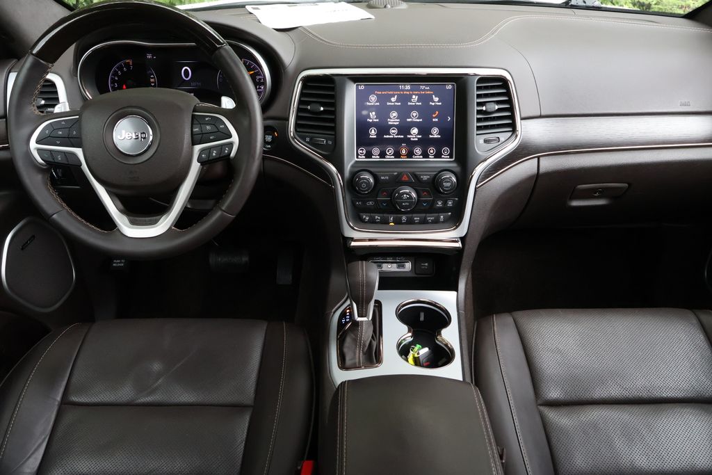 Thumbnail: 2018 Jeep Grand Cherokee - 16