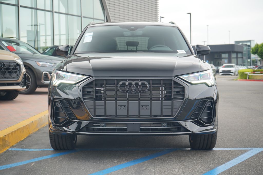 Thumbnail: 2025 Audi Q3 - 5