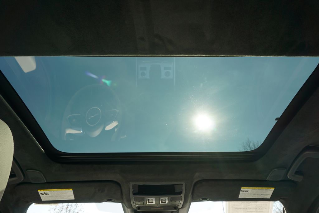 Thumbnail: 2024 Jaguar XF - 17