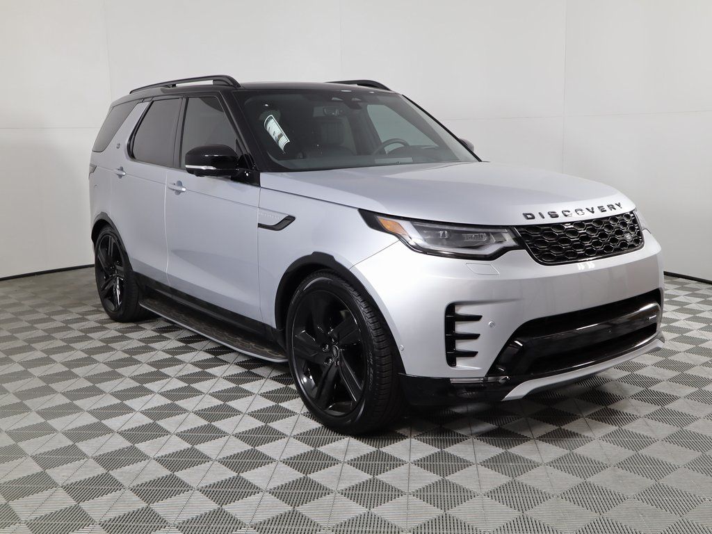 Thumbnail: 2023 Land Rover Discovery - 4
