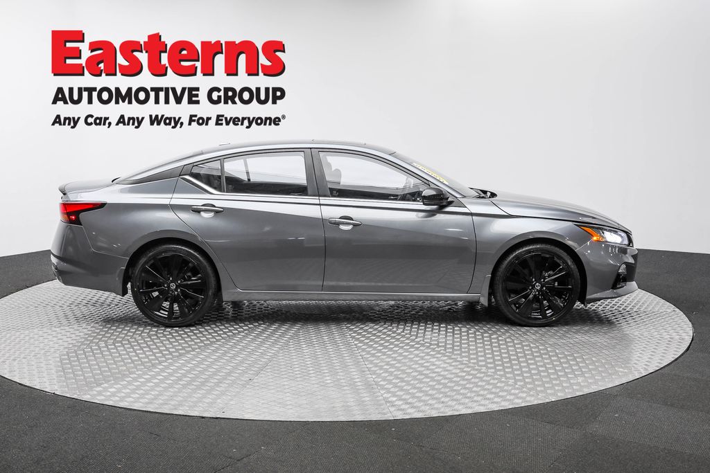 Used 2022 Gray Nissan 2.5 SR image 4