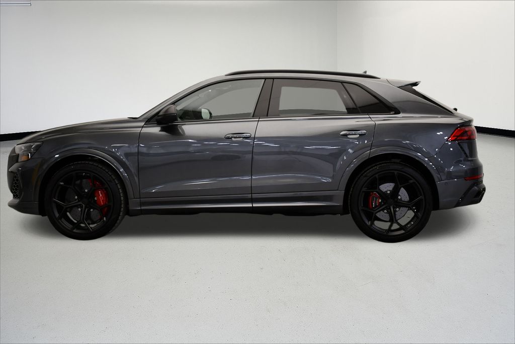 Thumbnail: 2026 Audi RS Q8 - 2