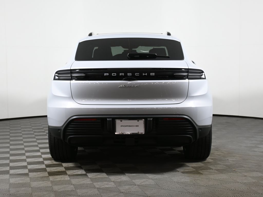 Thumbnail: 2025 Porsche Macan - 6