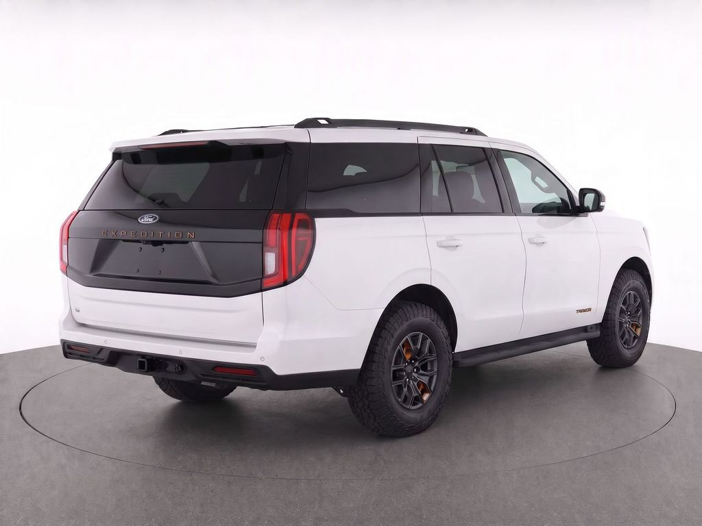 New 2027 Star White Metallic Tri-Coat Ford Tremor® image 3