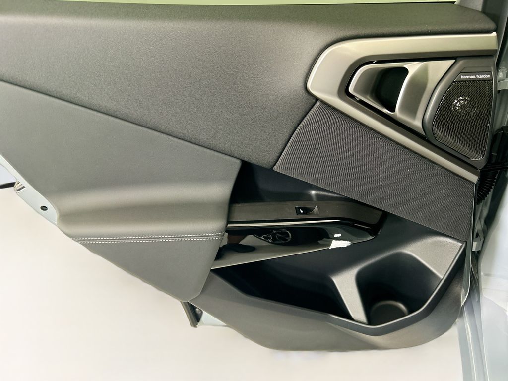 Thumbnail: 2026 BMW X3 - 25