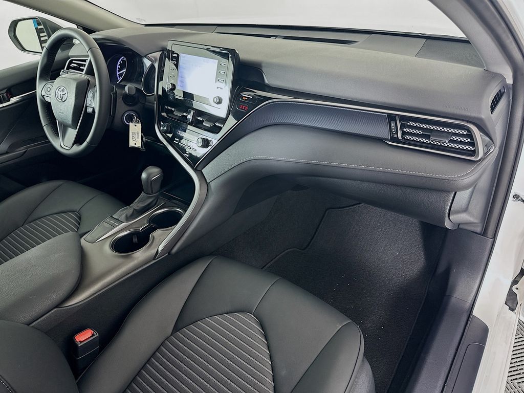 2023 Toyota Camry SE 27