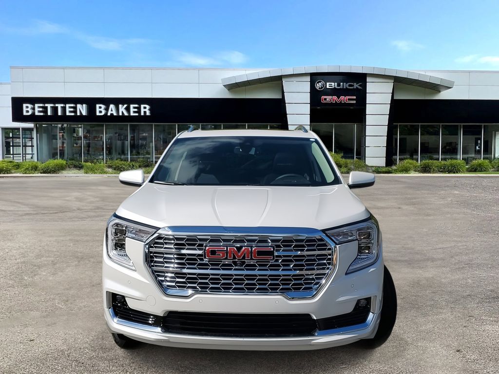 2024 GMC Terrain Denali 2