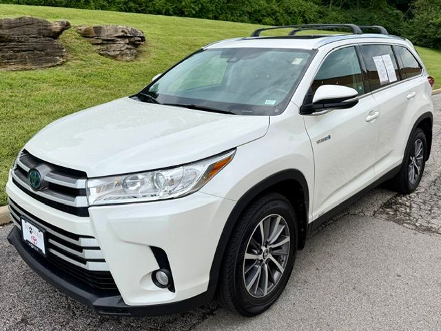 2019 Toyota Highlander Hybrid XLE AWD