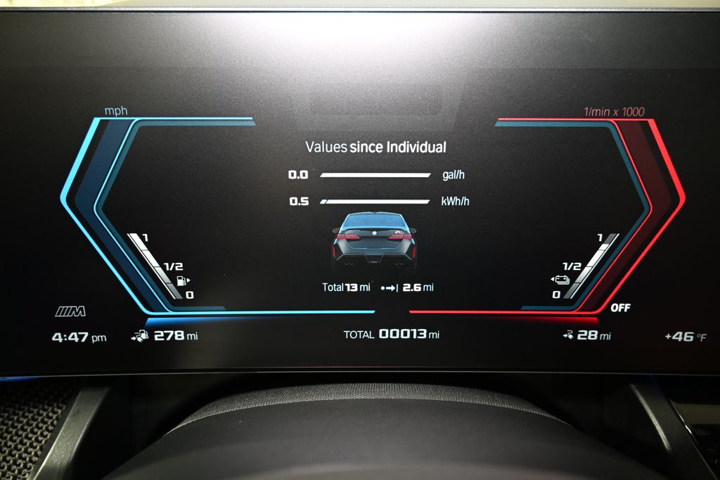 Thumbnail: 2026 BMW M5 - 27