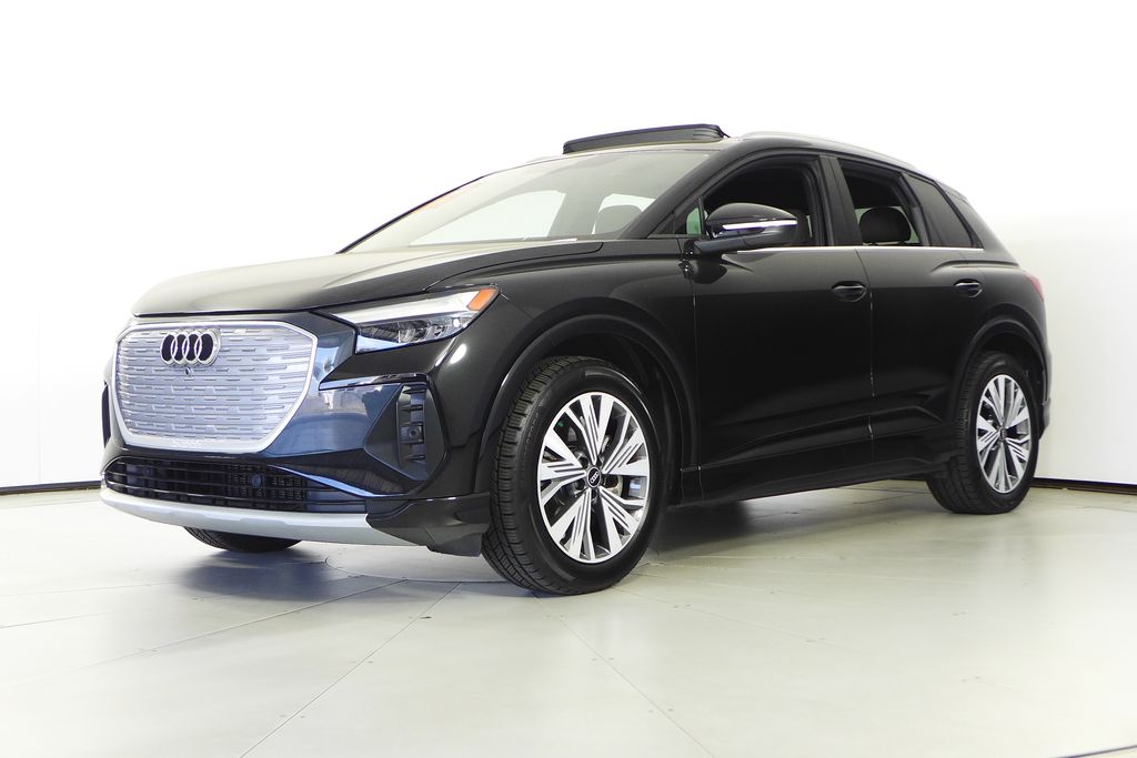 Thumbnail: 2023 Audi Q4 e-tron - 2