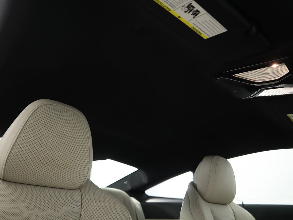 Thumbnail: 2024 BMW 8 Series - 19