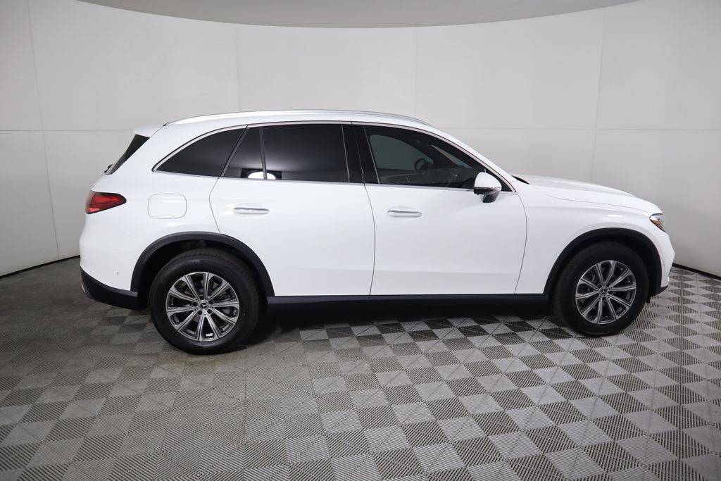 2025 Mercedes-Benz GLC 300 4