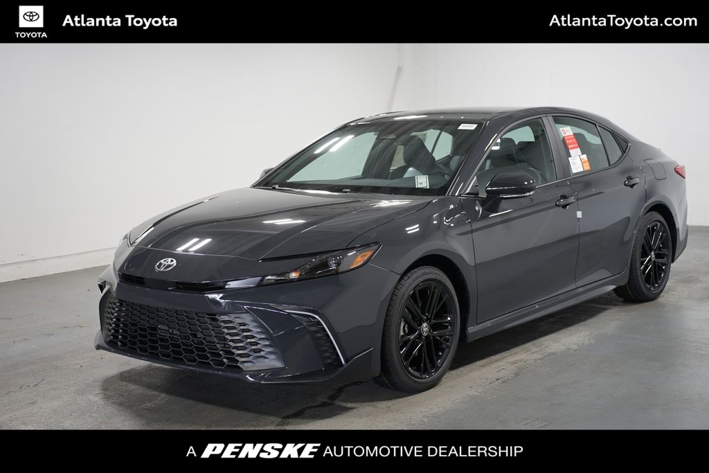 2025 Toyota Camry SE Hero Image