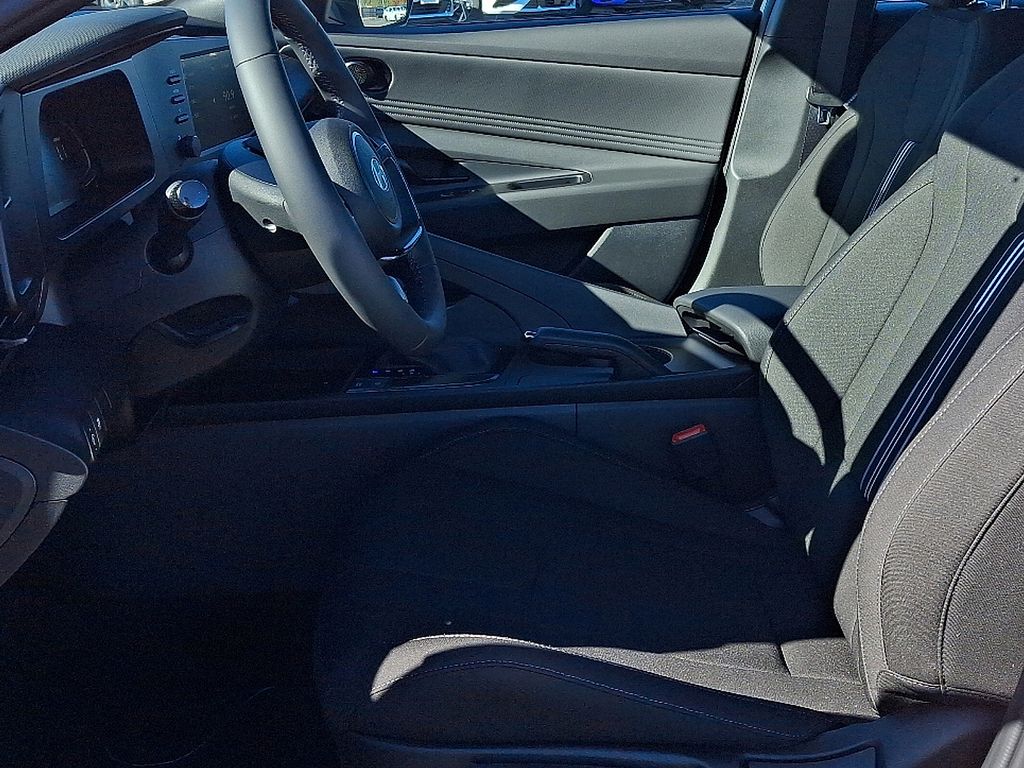 Thumbnail: 2025 Hyundai Elantra - 7