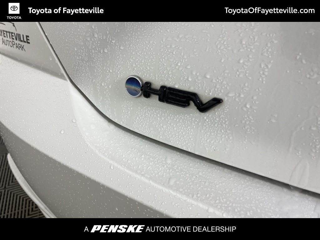 Thumbnail: 2025 Toyota Camry - 12