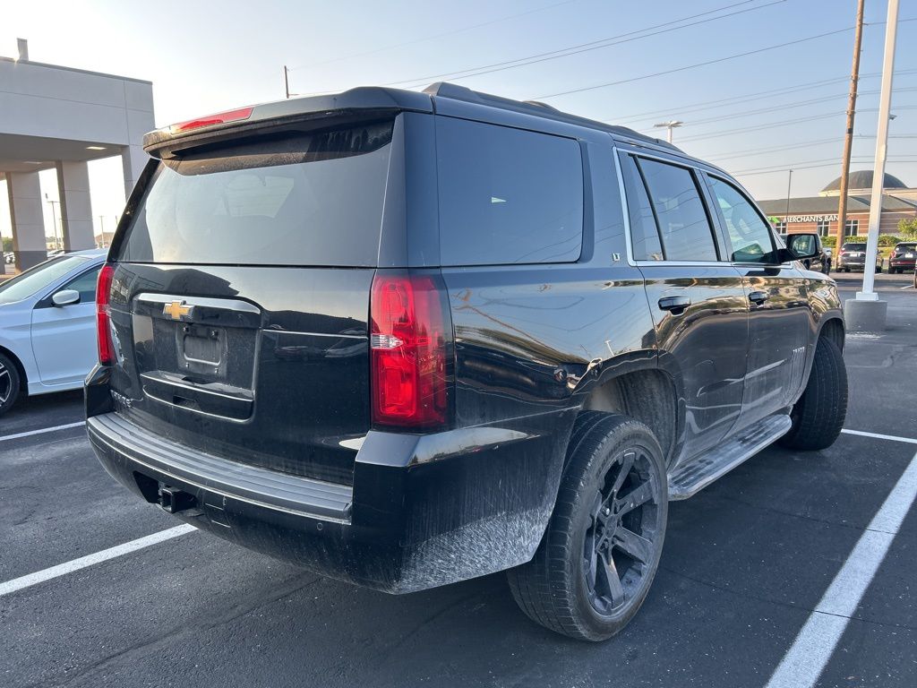 Thumbnail: 2018 Chevrolet Tahoe - 3