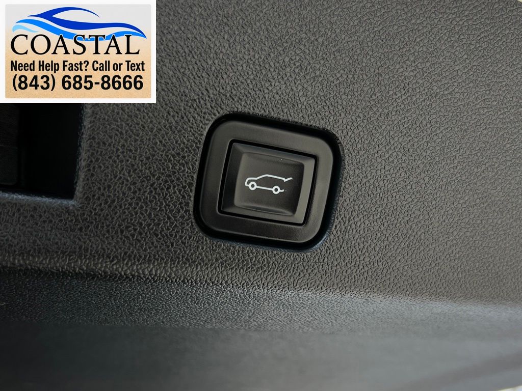 2025 Chevrolet Traverse LT White at Bob Mills Chevrolet