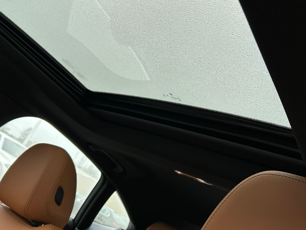 Thumbnail: 2023 BMW i4 - 16