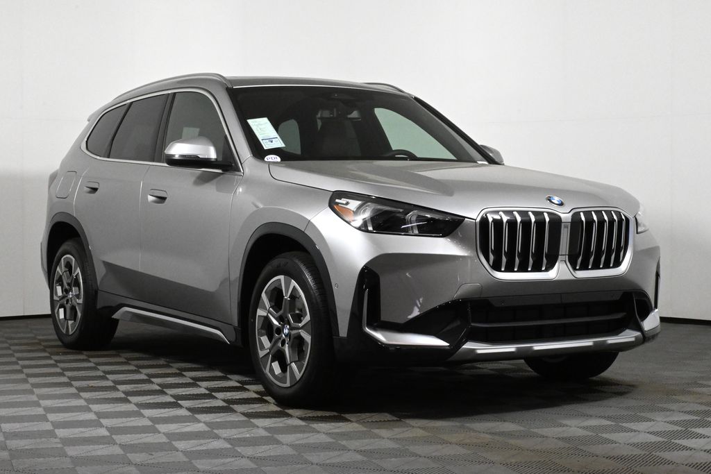 2025 BMW X1 xDrive28i 9