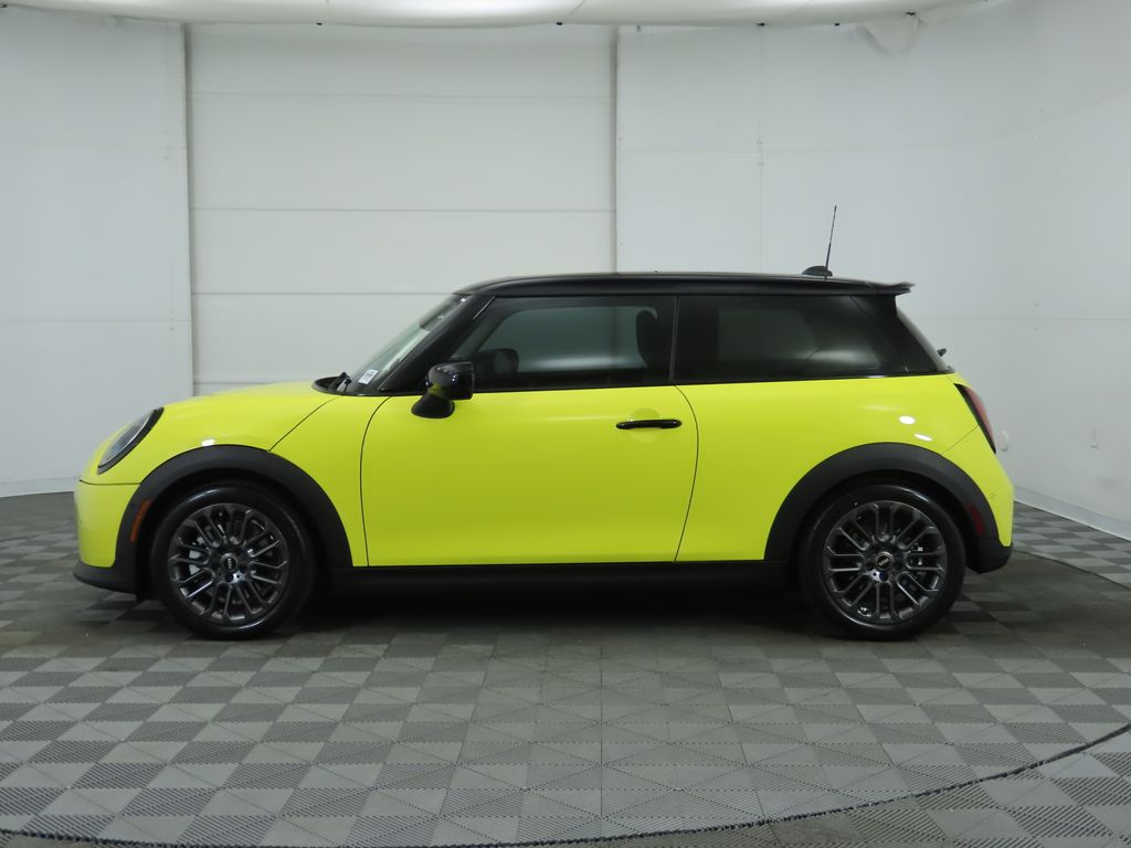 2025 MINI Cooper S 8