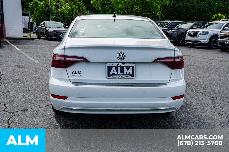 Used 2021 White Volkswagen SEL image 11