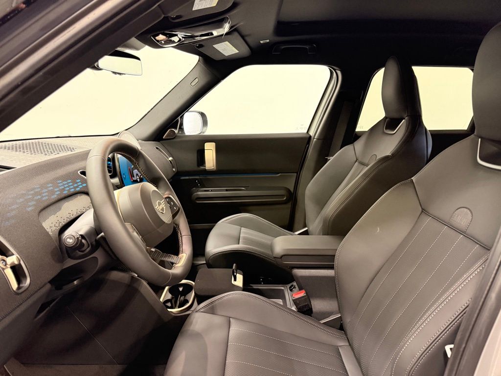 Thumbnail: 2027 MINI Cooper Countryman - 11