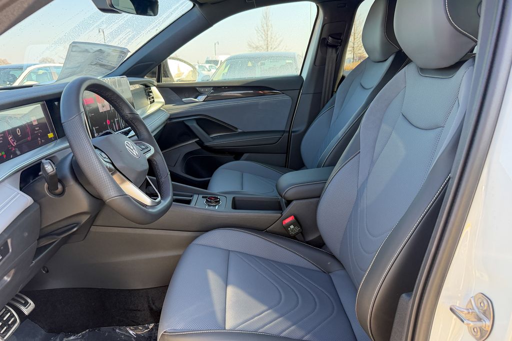 New 2026 White Volkswagen 2.0T SE R-Line Black image 13