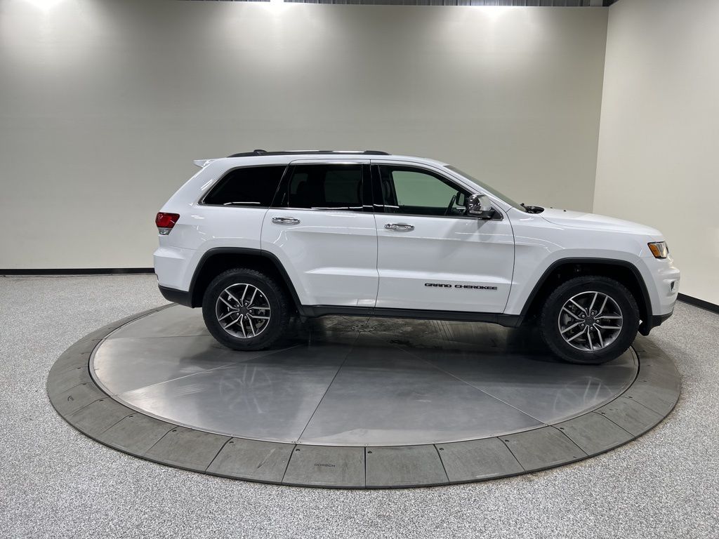 used 2021 Jeep Grand Cherokee car, priced at $29,411