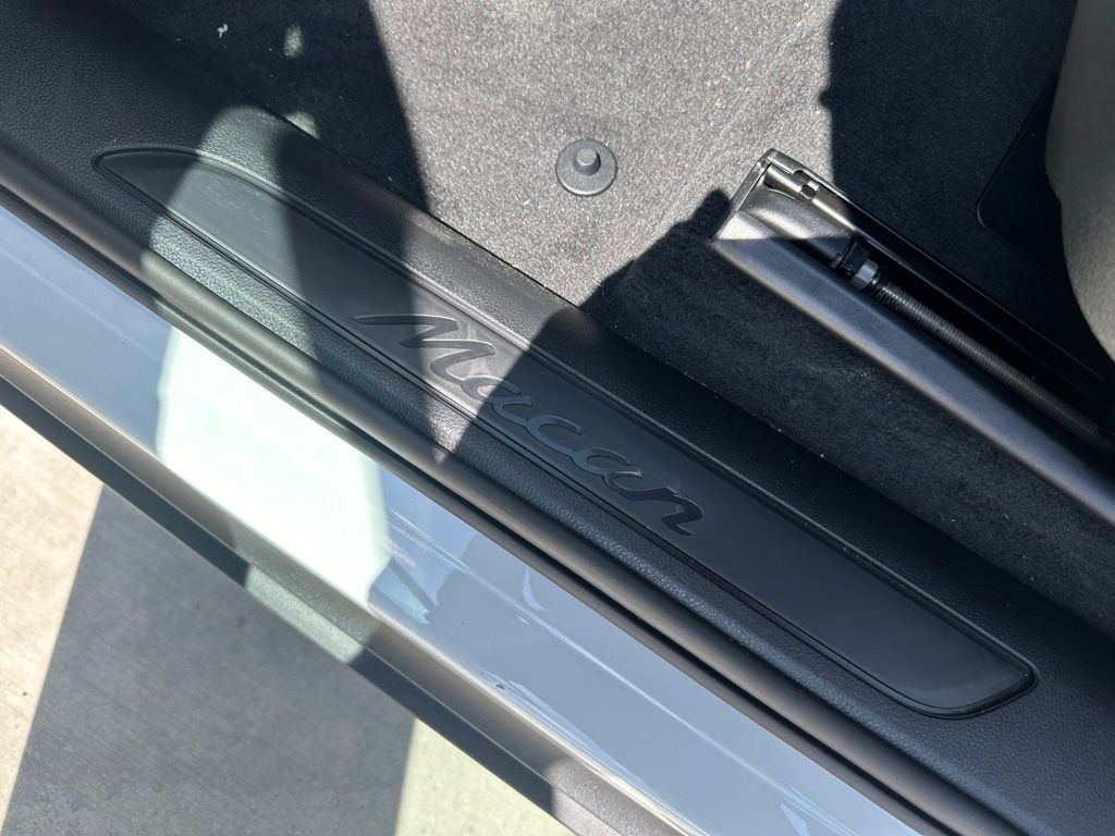 2024 Porsche Macan  15