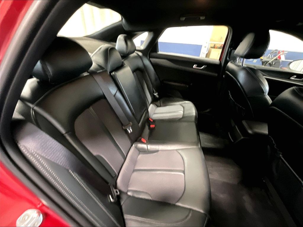2022 Kia K5 — photo 16