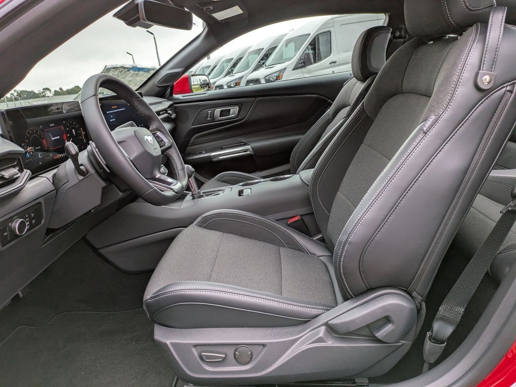 2025 Ford Mustang GT Fastback