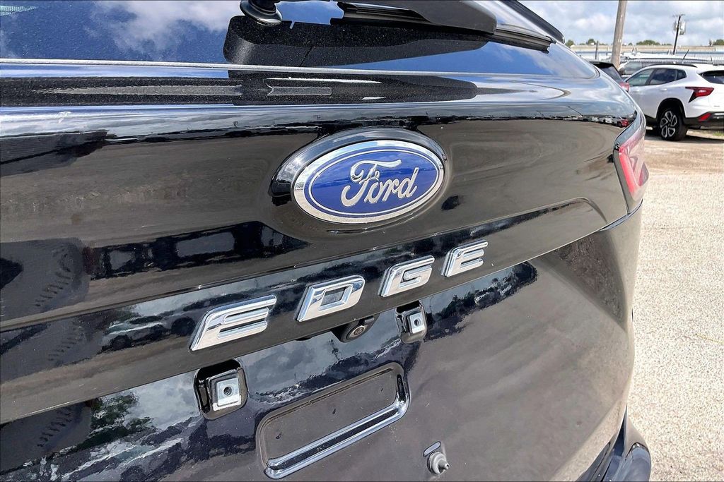 Used 2022 Ford Edge SEL 4D Sport Utility
