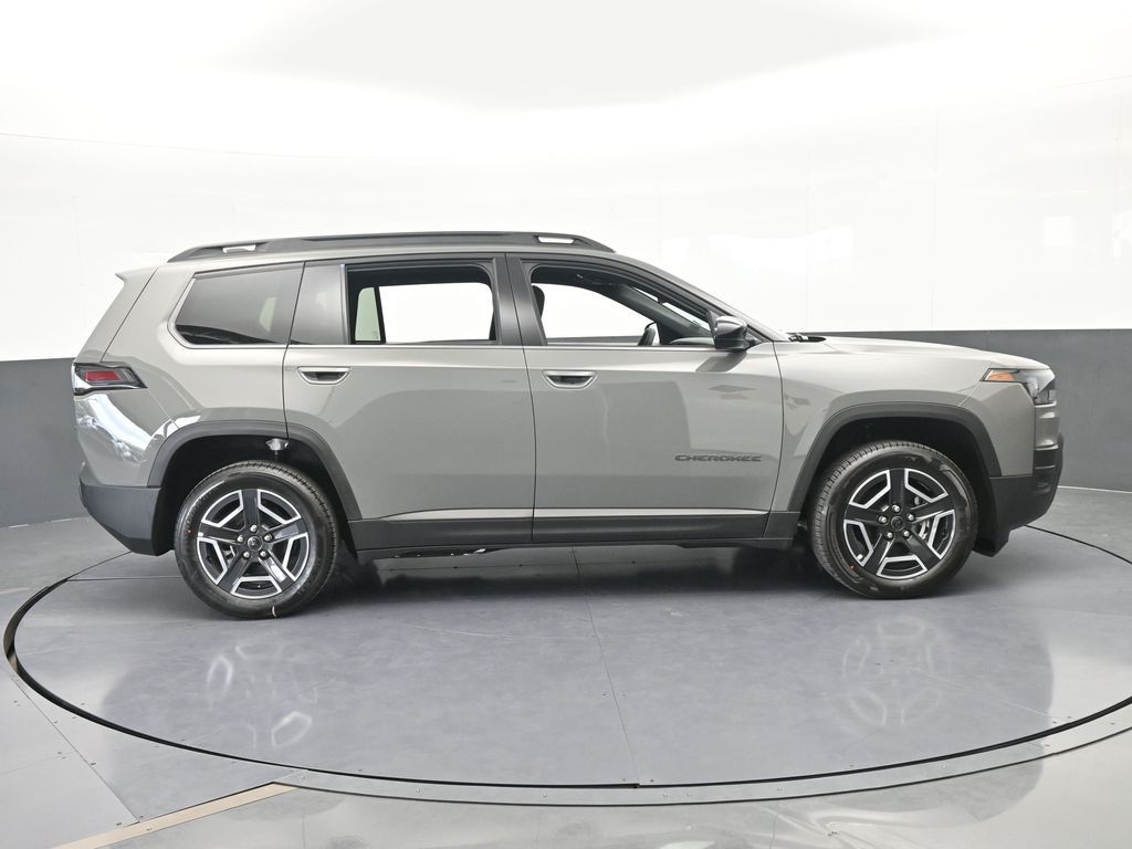 New 2026 Sting-Gray Clearcoat Jeep Laredo image 7