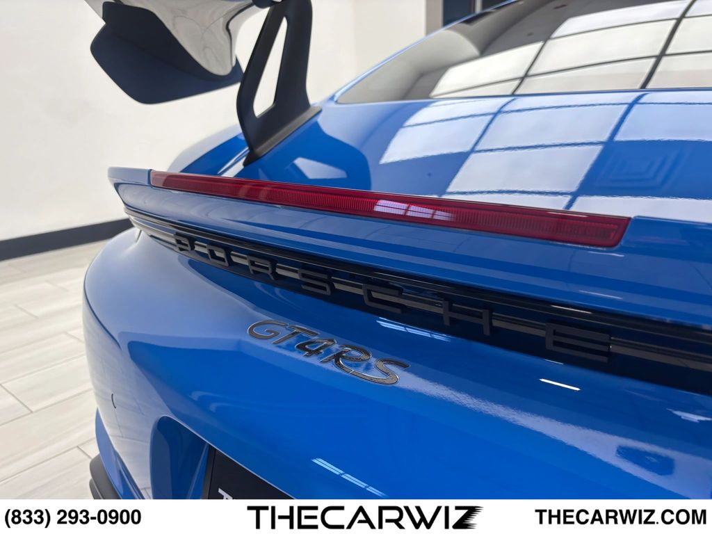 2023 Porsche 718 Cayman