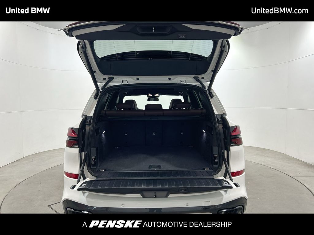 Thumbnail: 2026 BMW X5 - 22