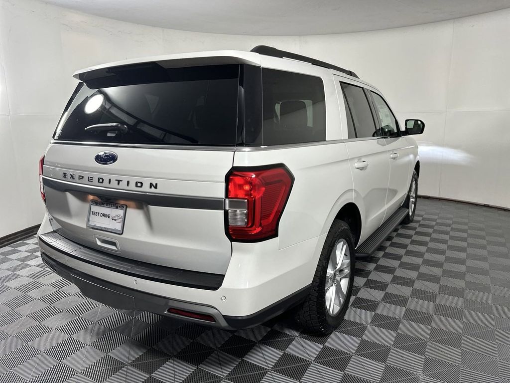 2024 Ford Expedition XLT 7