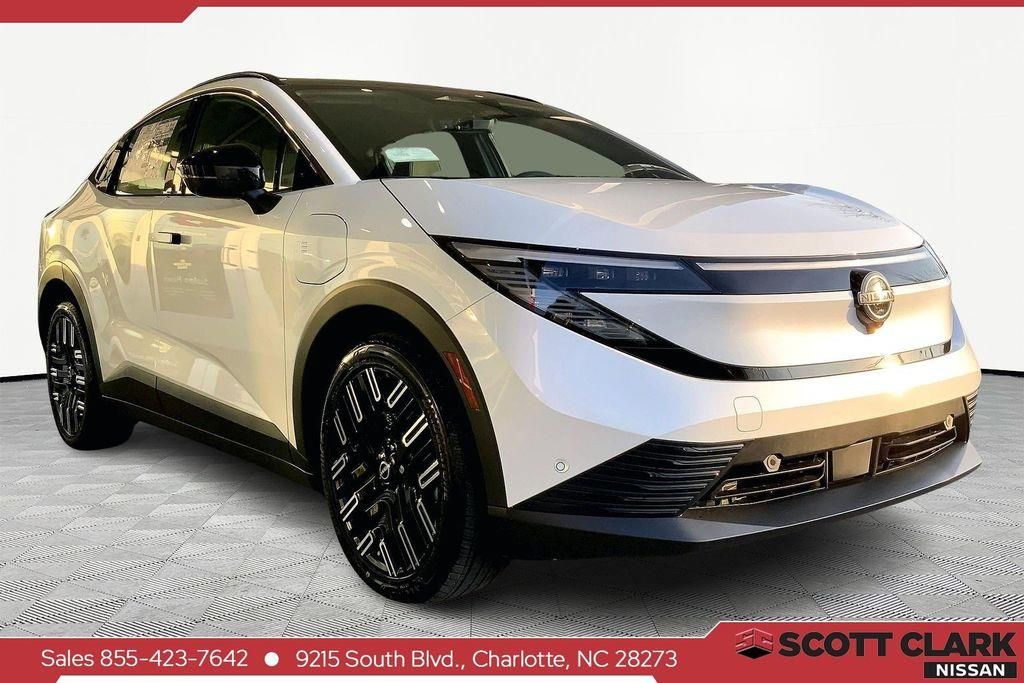 White Pearl 2026 Nissan LEAF SUV / Crossover Front-Wheel Drive Automatic