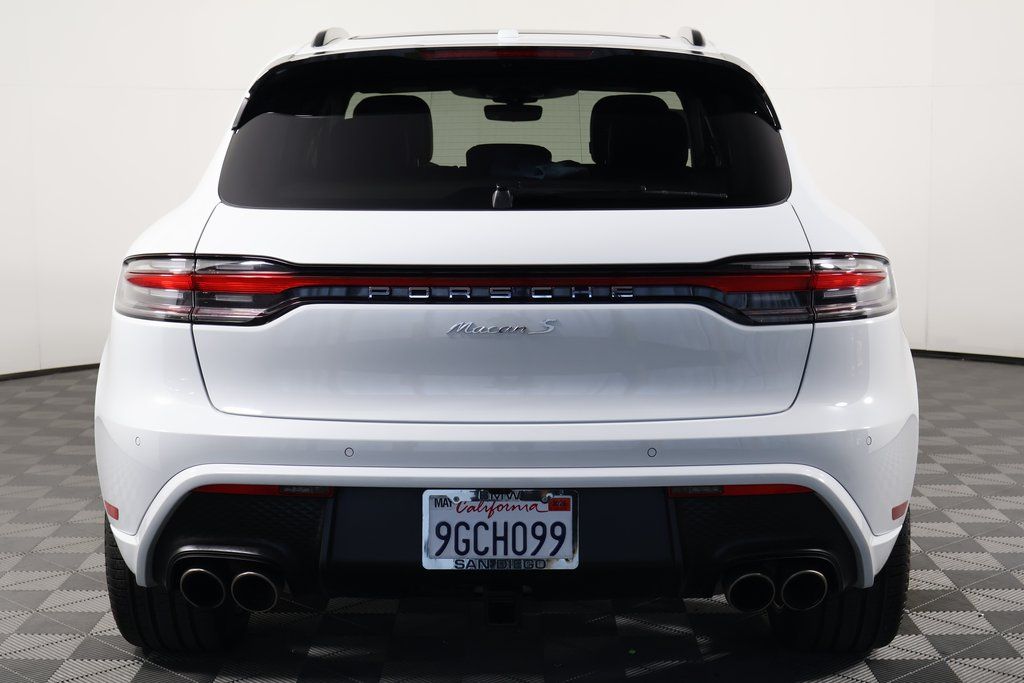 Thumbnail: 2023 Porsche Macan - 5