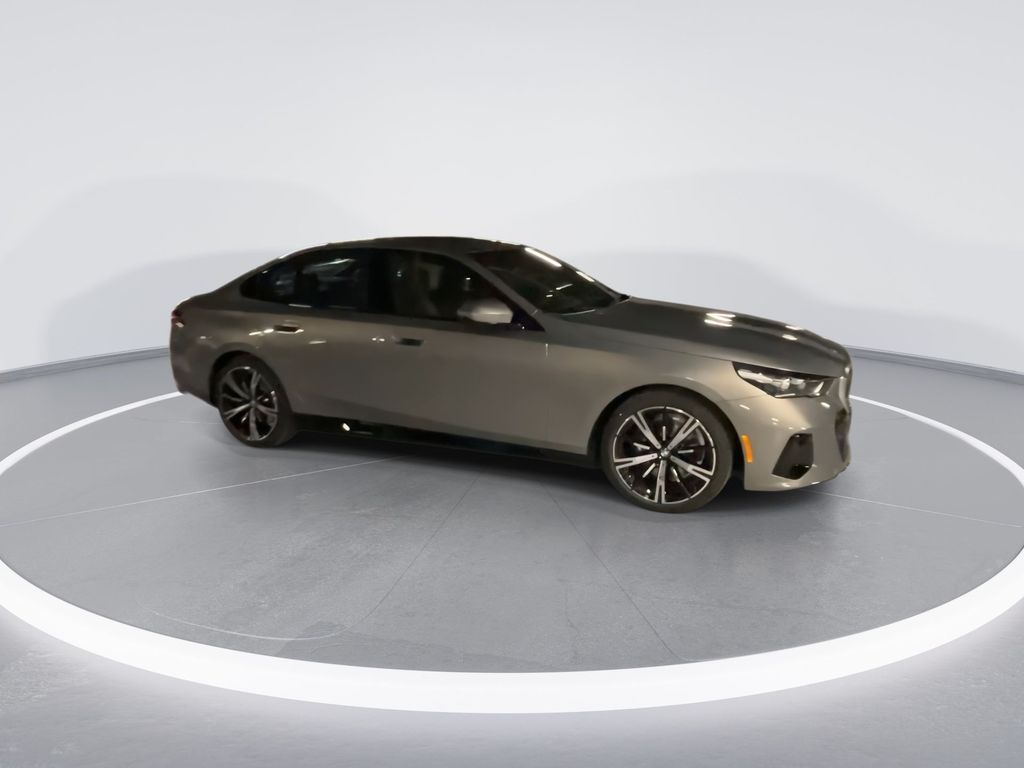 Thumbnail: 2025 BMW 5 Series - 9