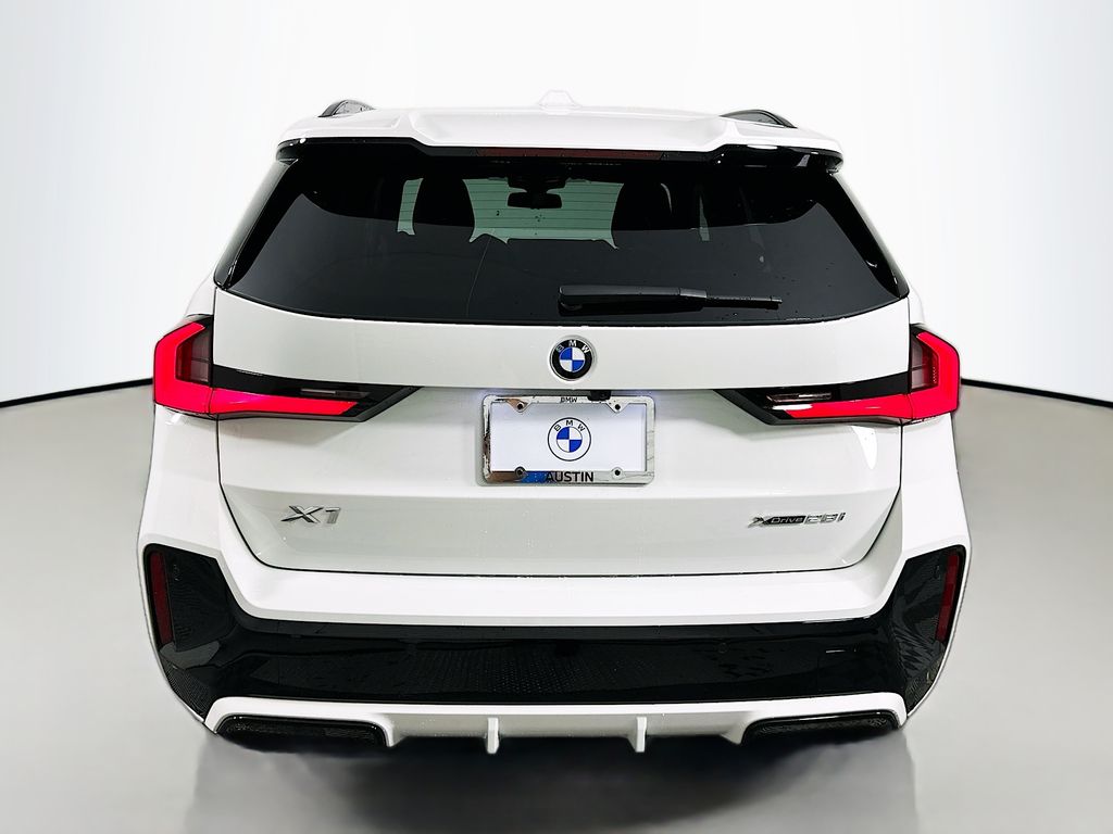 Thumbnail: 2026 BMW X1 - 6