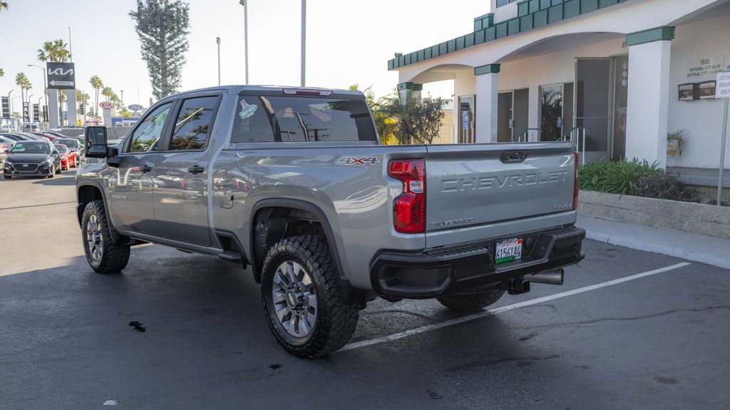 Used 2024 Chevrolet Silverado 2500HD Custom 4D Crew Cab