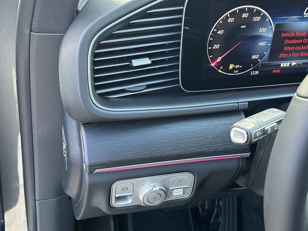 Thumbnail: 2026 Mercedes-Benz GLE - 11