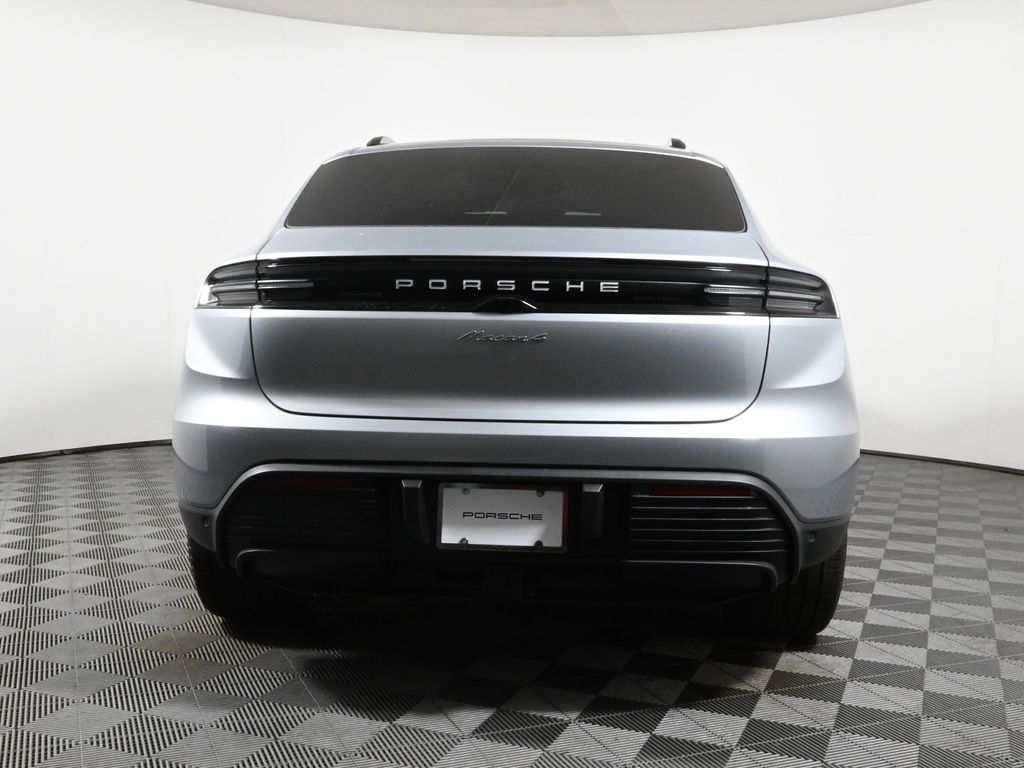 Thumbnail: 2025 Porsche Macan - 6