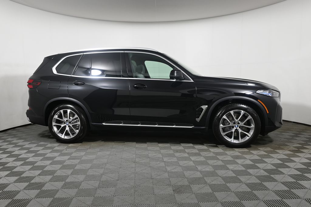 Thumbnail: 2026 BMW X5 - 8