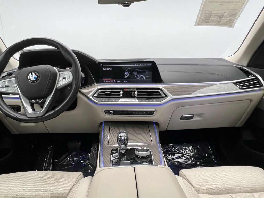 Thumbnail: 2022 BMW X7 - 11
