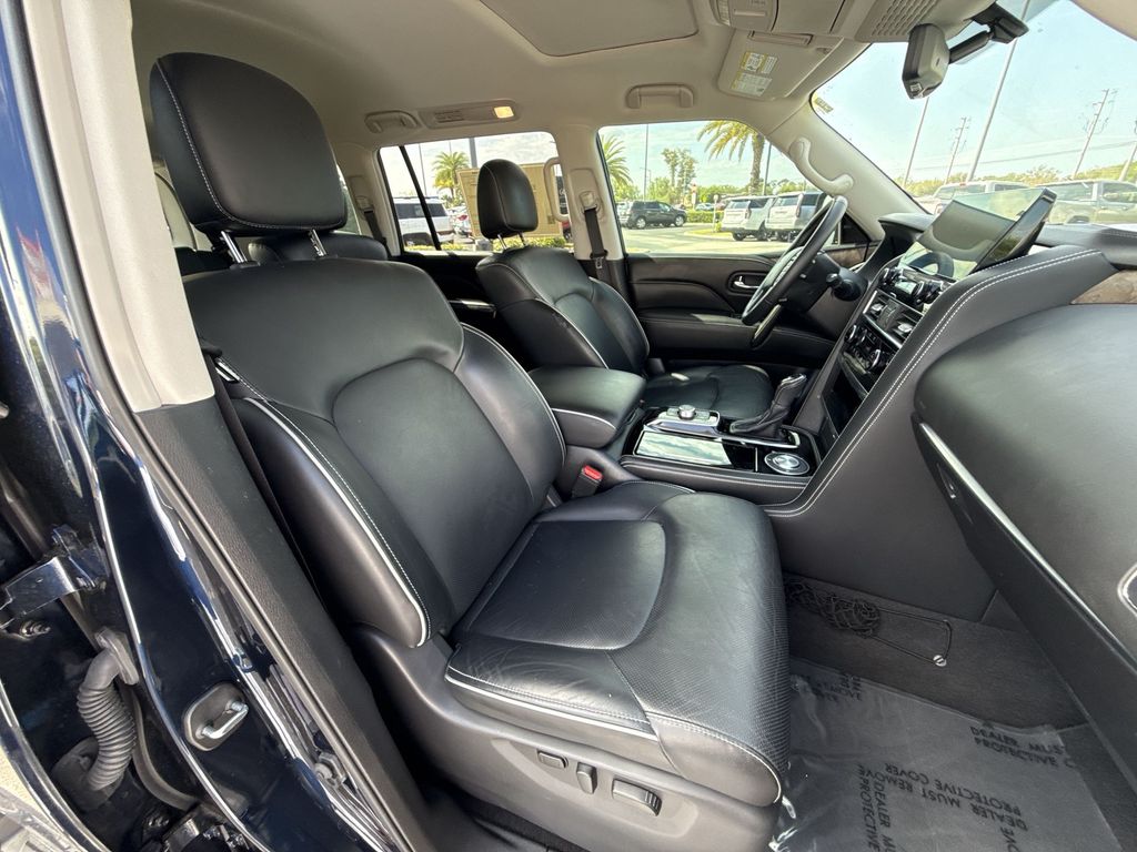 Thumbnail: 2022 INFINITI QX80 - 16