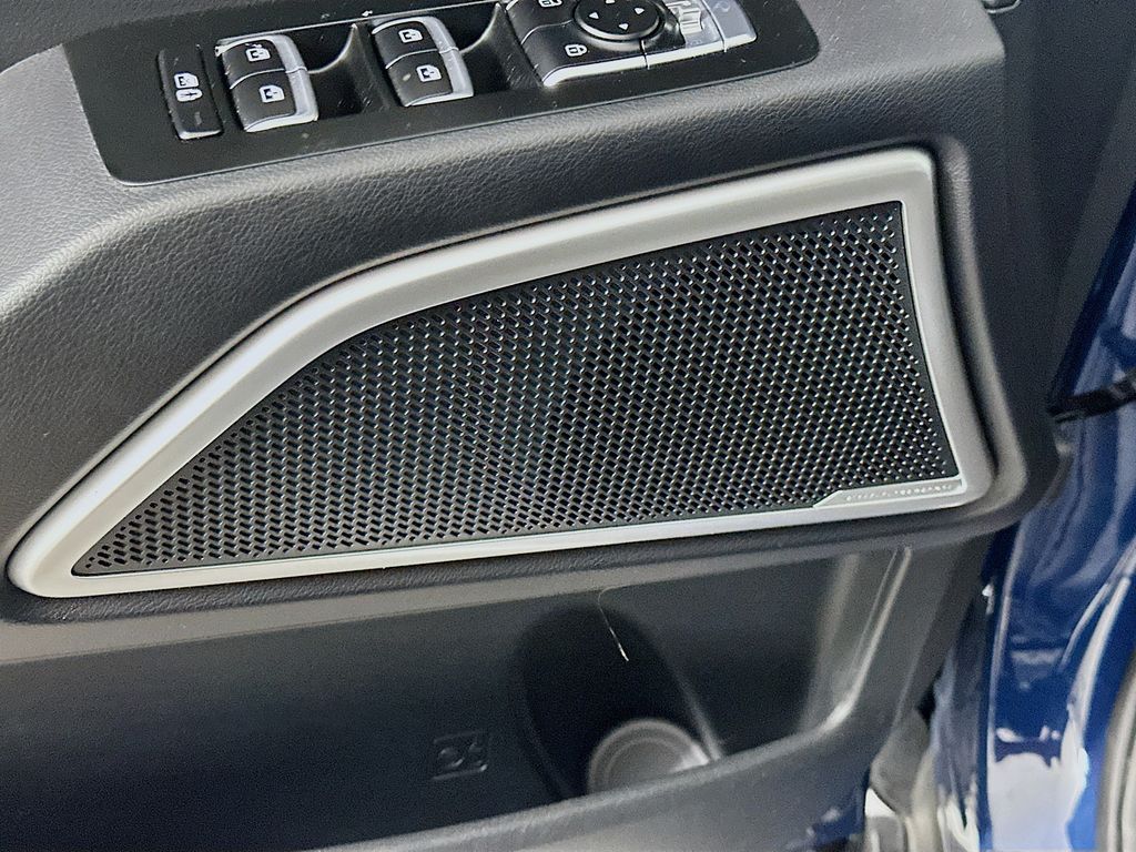 2023 Kia Telluride EX 19