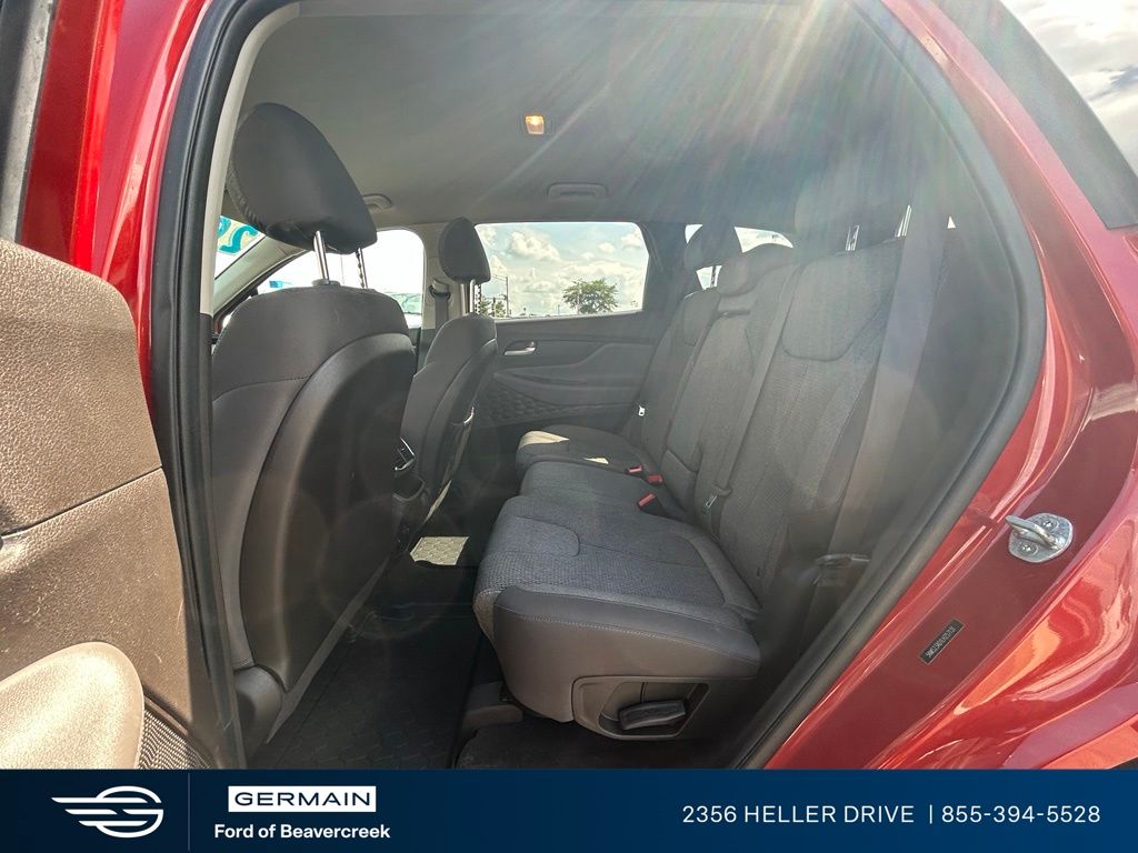 Used 2020 Orange Hyundai SE image 27