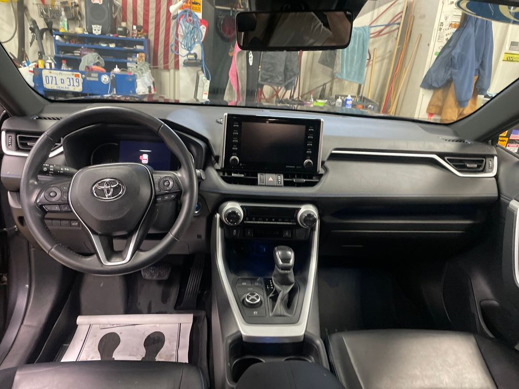 Certified Used 2019  Toyota XSE image 16
