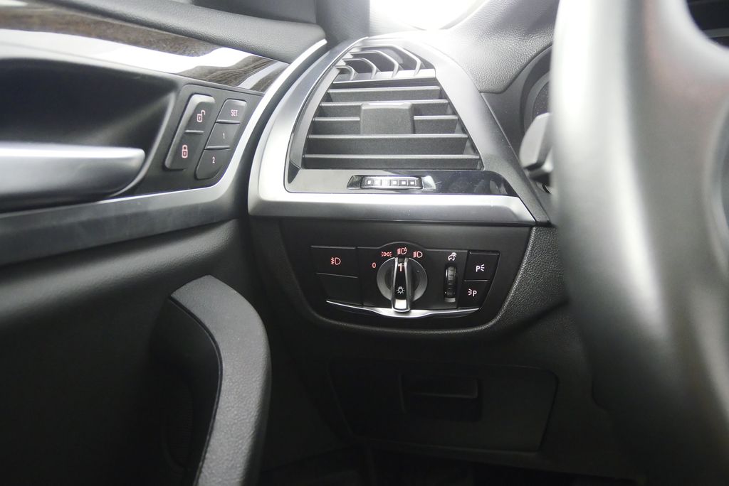 Thumbnail: 2021 BMW X3 - 20